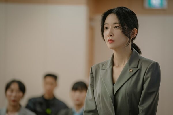 쿠팡 플레이 드라마 하이드 이보영 이무생 이청아 이민재 스틸